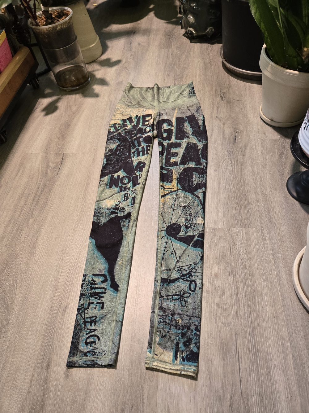 Niyama Sol Text & Illusion Barefoot Leggings - Picture 2 of 5